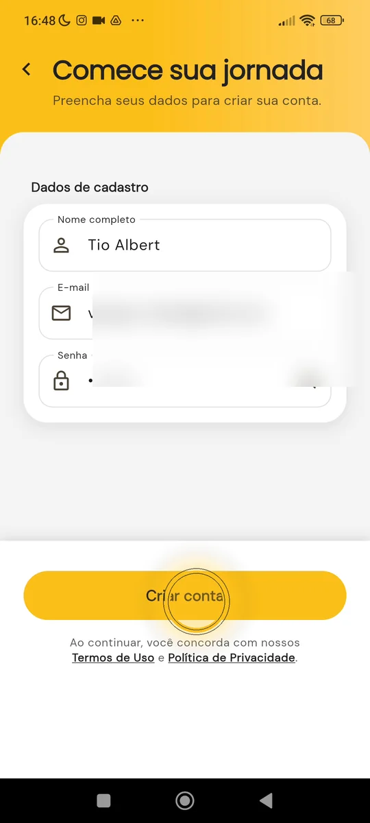Formulário de cadastro com nome, e-mail e senha preenchidos
